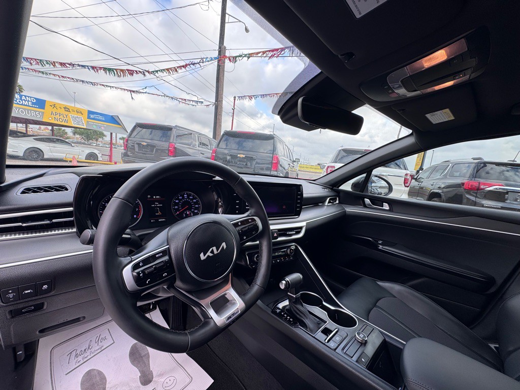 2023 Kia K5 Image 9