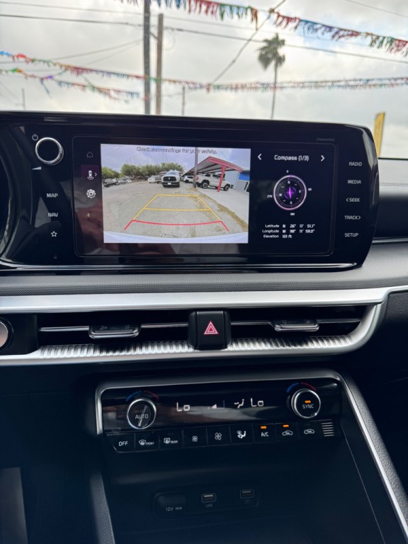 2023 Kia K5 Image 12