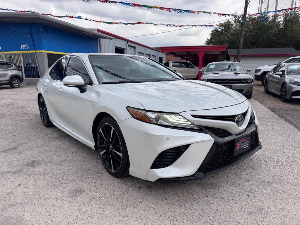 2018 Toyota Camry Image 6