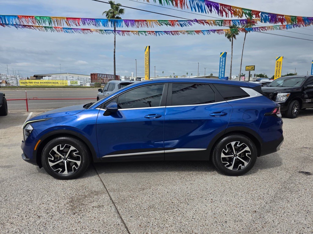 2023 Kia Sportage Image 2