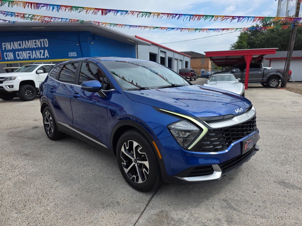 2023 Kia Sportage Image 3