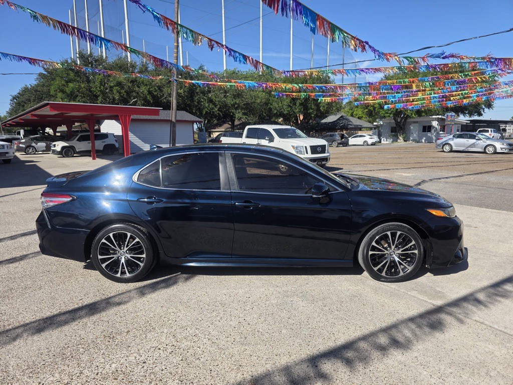 2019 Toyota Camry Image 5
