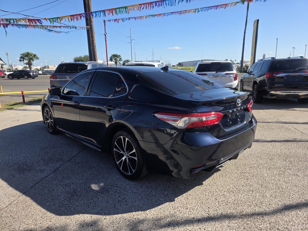2019 Toyota Camry Image 6