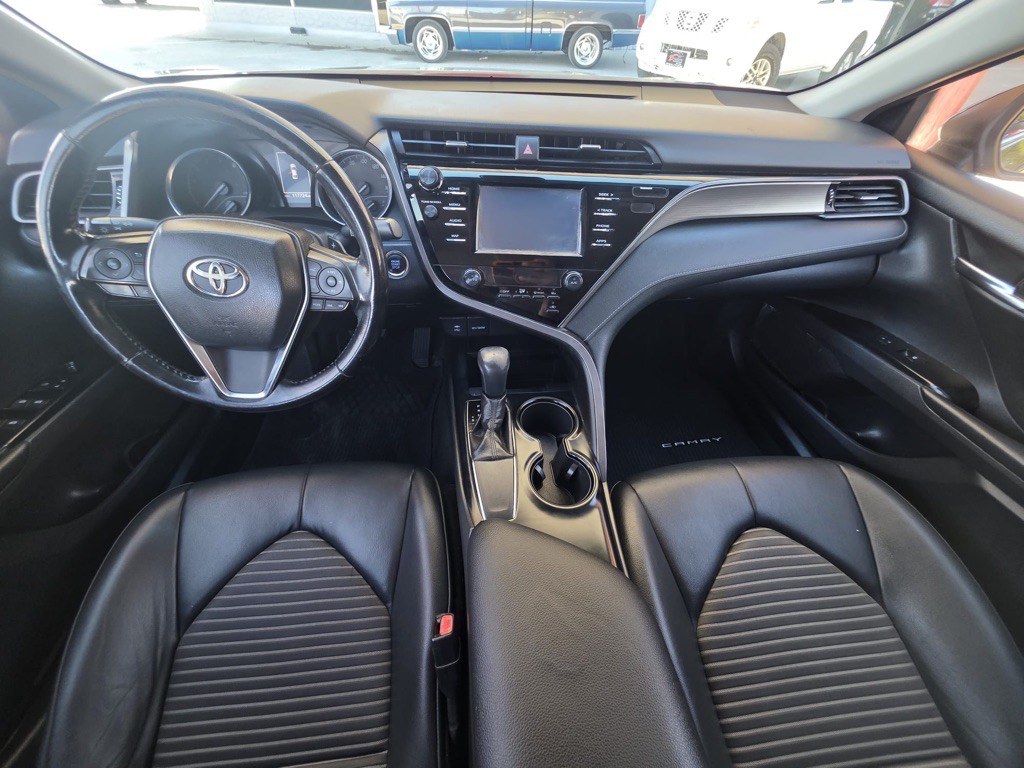 2019 Toyota Camry Image 11