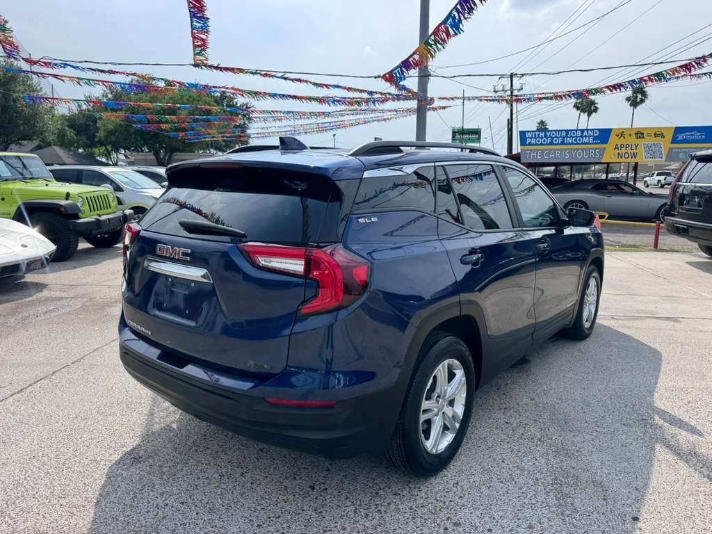 2022 GMC Terrain Image 4
