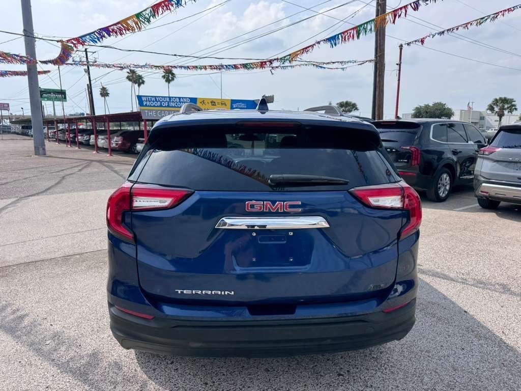 2022 GMC Terrain Image 8