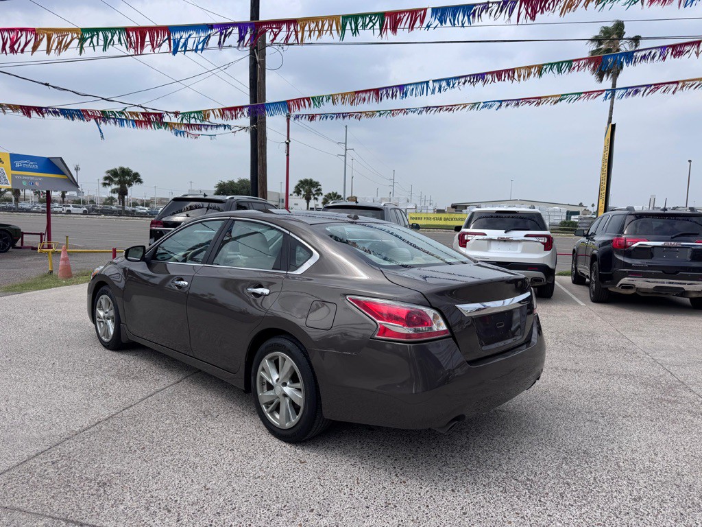 2015 Nissan Altima Image 6