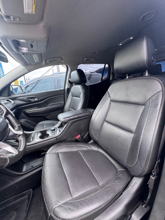 2020 GMC Acadia Image 17