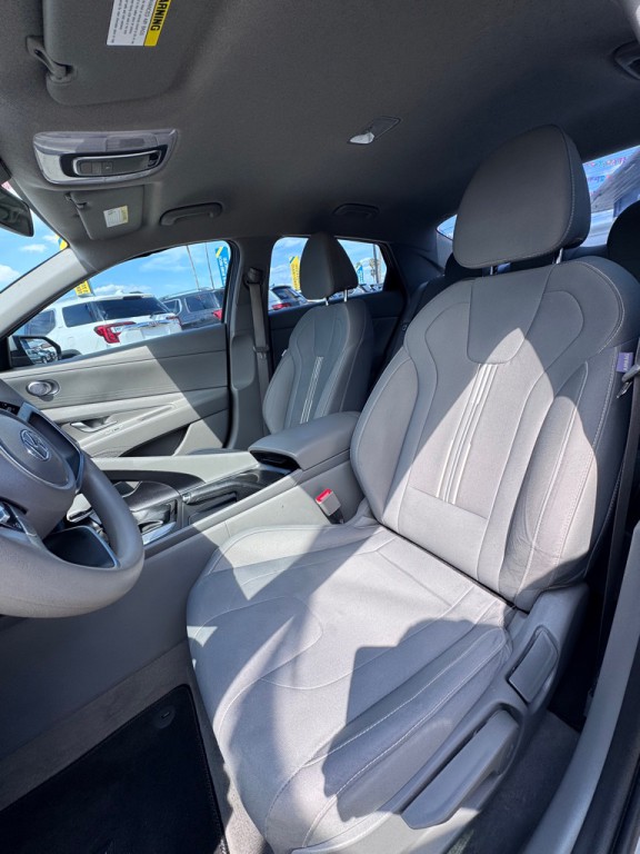 2021 Hyundai Elantra Image 10