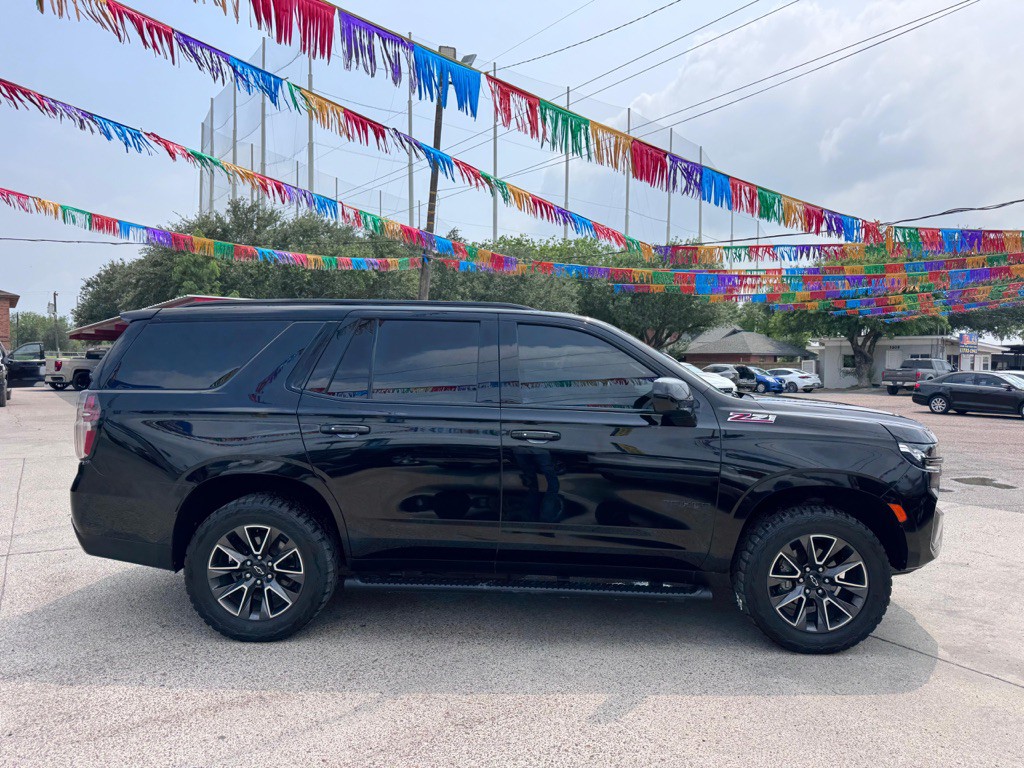 2021 Chevrolet Tahoe Image 2