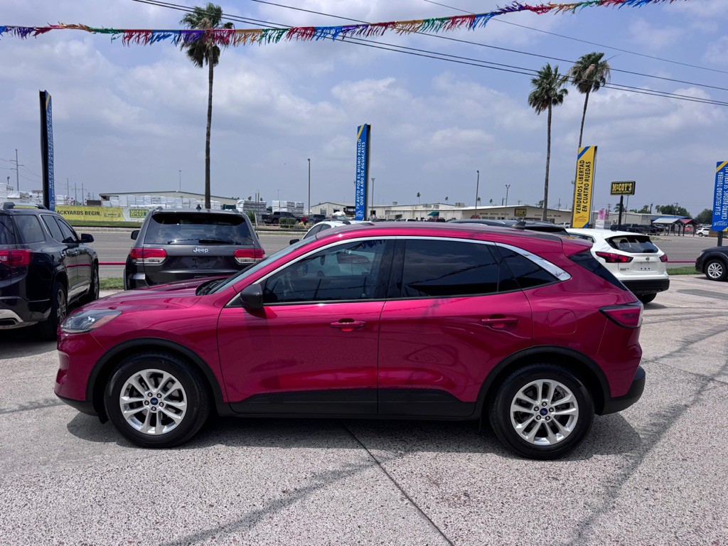 2022 Ford Escape Image 2