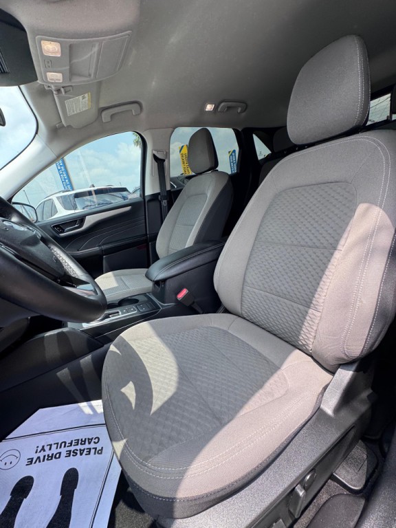 2022 Ford Escape Image 8