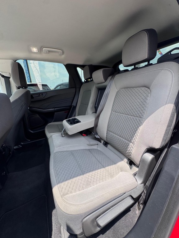 2022 Ford Escape Image 9