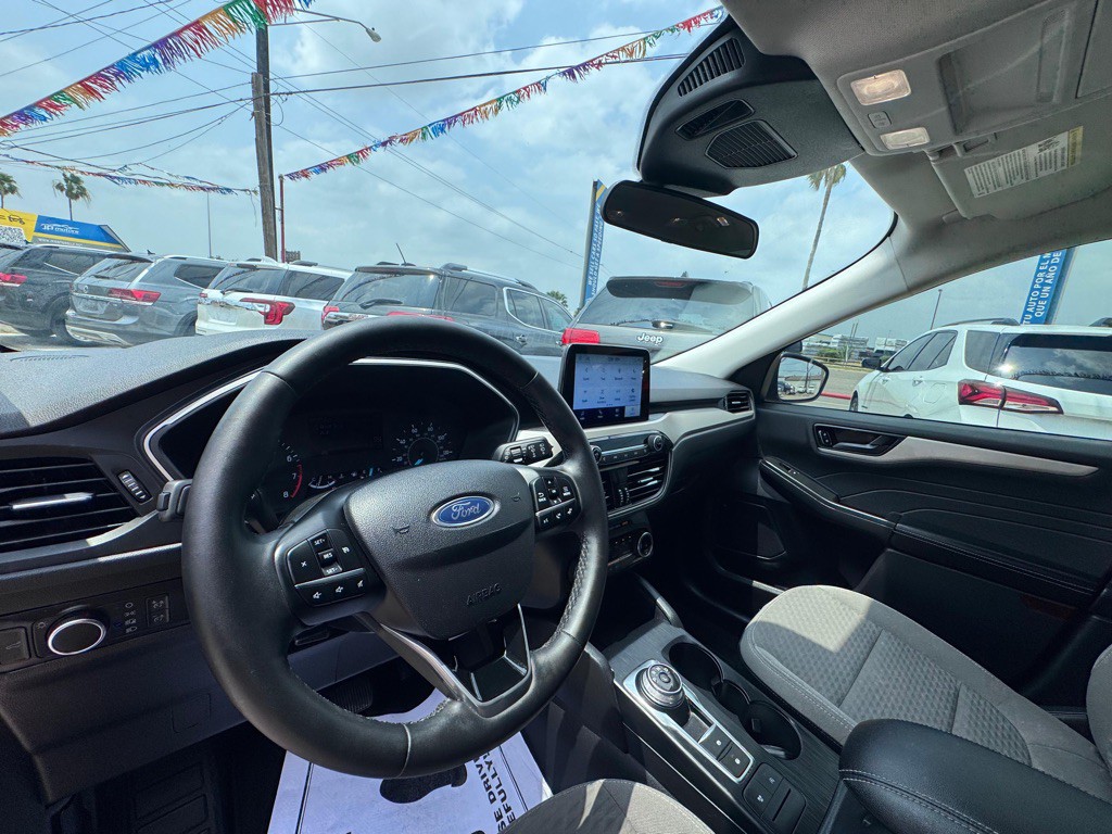 2022 Ford Escape Image 10