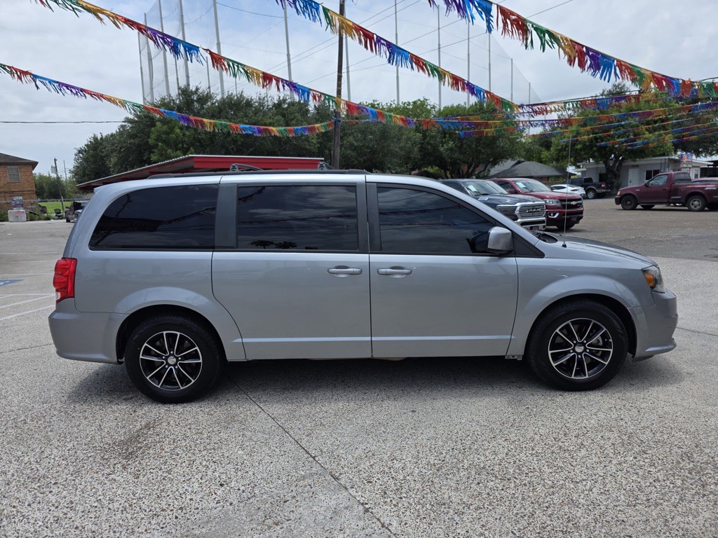 2018 Dodge Grand Caravan Image 2
