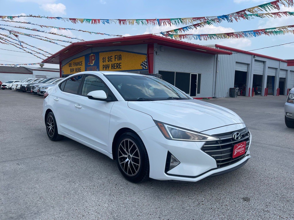 2019 Hyundai Elantra Image 3