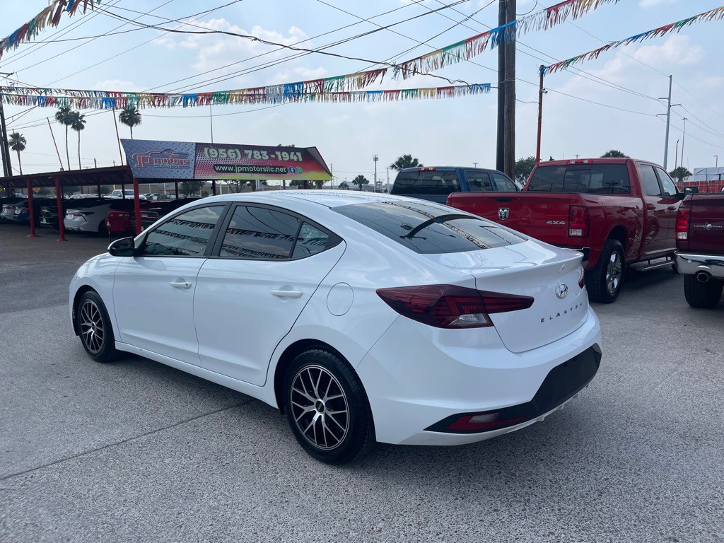 2019 Hyundai Elantra Image 14