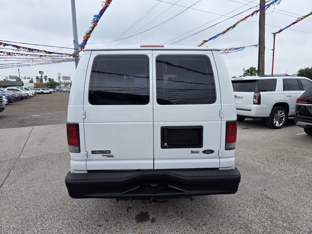 2013 Ford Econoline Image 8