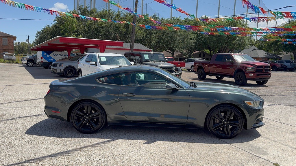 2015 Ford Mustang Image 3