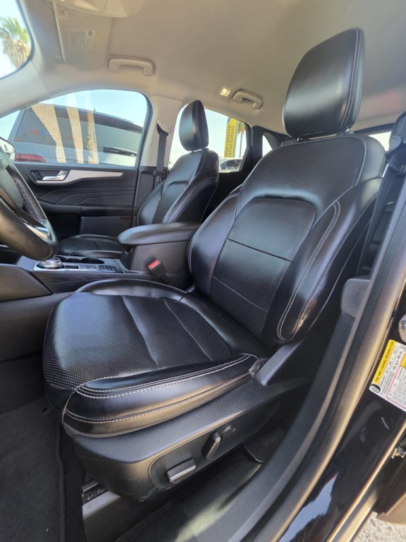 2021 Ford Escape Image 9