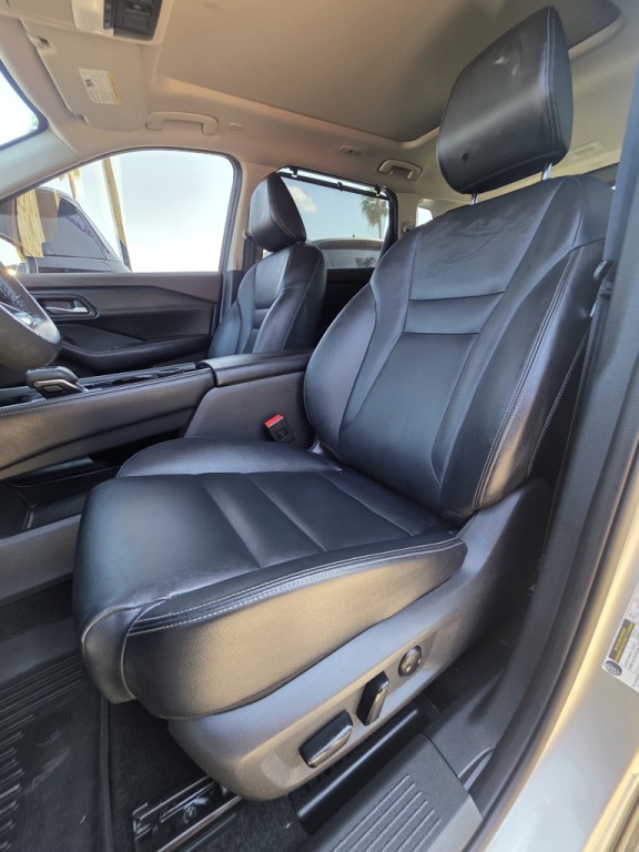 2022 Nissan Rogue Image 9