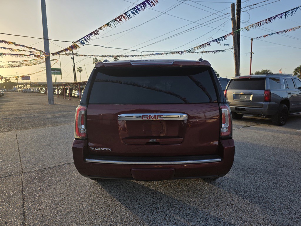 2017 GMC Yukon Image 8