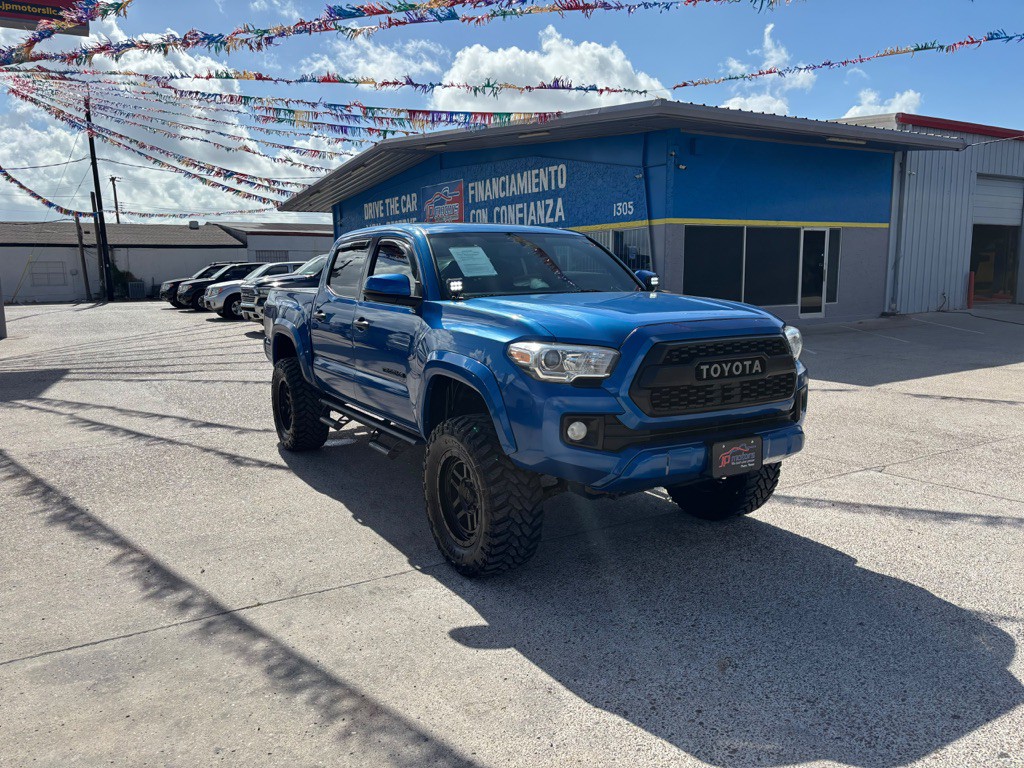 2016 Toyota Tacoma Image 3