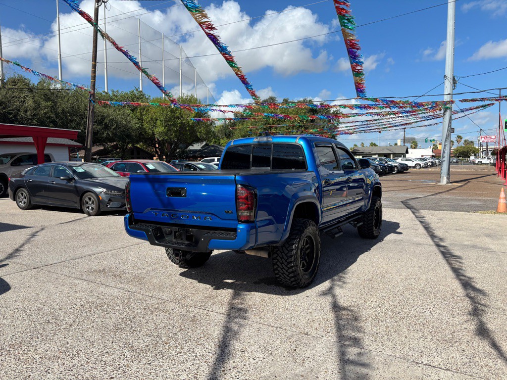 2016 Toyota Tacoma Image 4