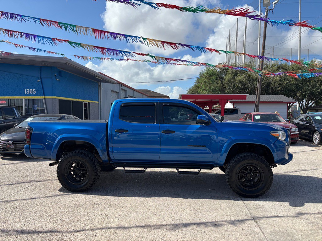 2016 Toyota Tacoma Image 5