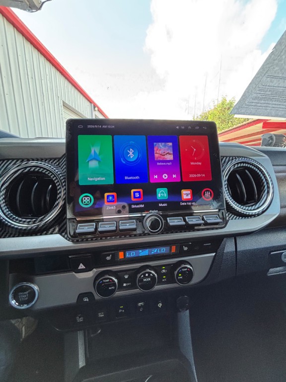 2016 Toyota Tacoma Image 12