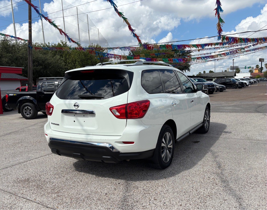 2018 Nissan Pathfinder Image 6