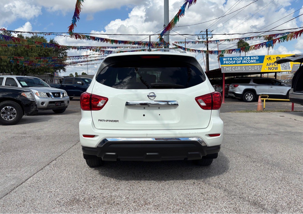 2018 Nissan Pathfinder Image 8