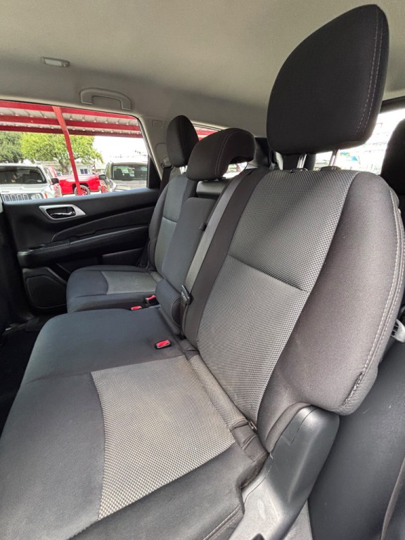 2018 Nissan Pathfinder Image 10