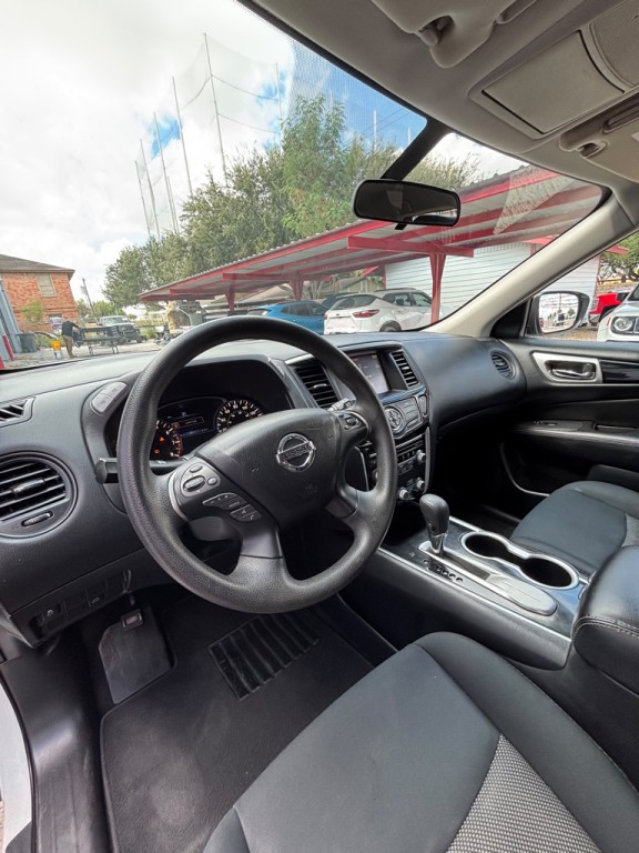 2018 Nissan Pathfinder Image 12