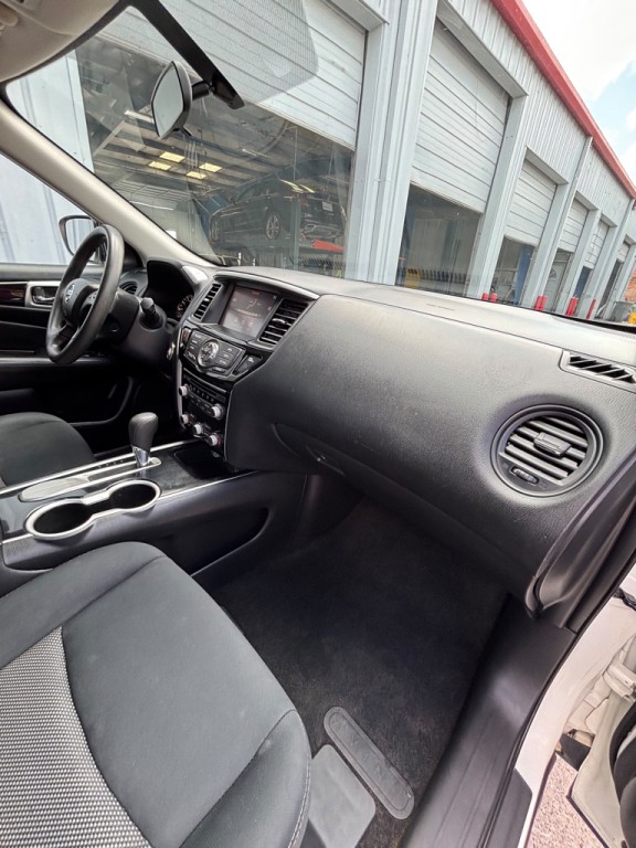 2018 Nissan Pathfinder Image 14
