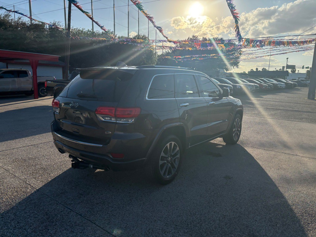 2017 Jeep Grand Cherokee Image 4