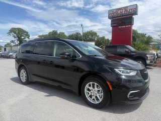 Image for 2022 Chrysler Pacifica Touring L ID: 7427126