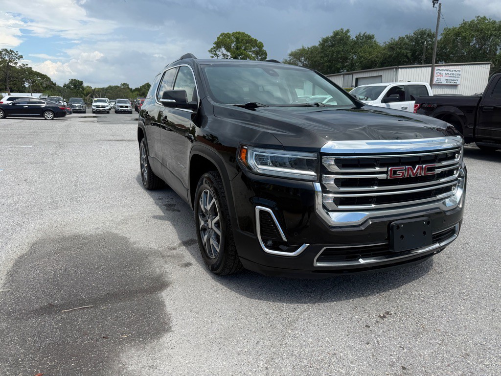2023 GMC Acadia Image 2