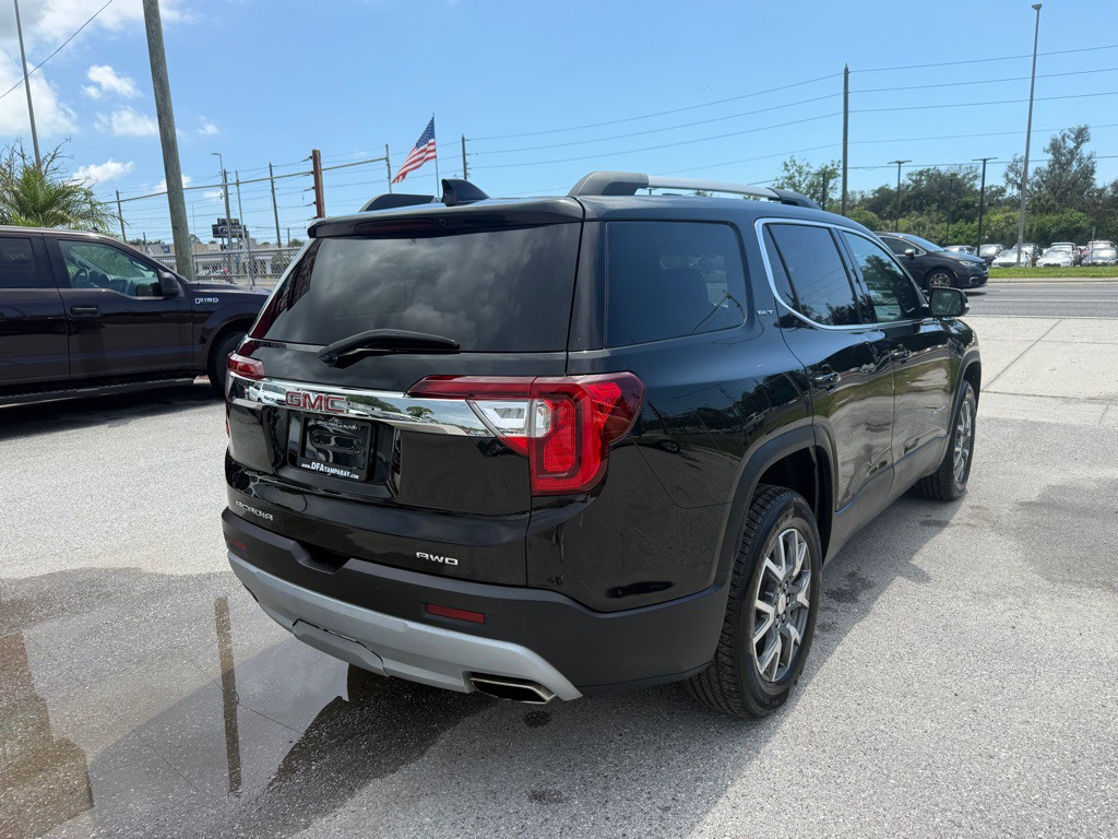 2023 GMC Acadia Image 4
