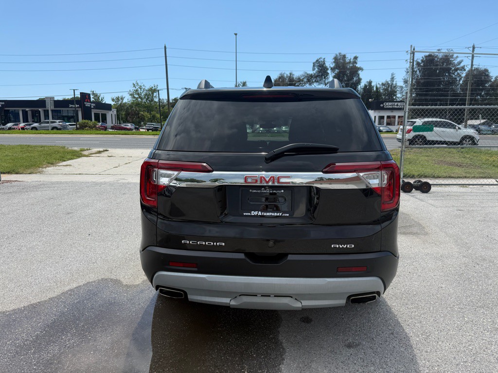 2023 GMC Acadia Image 5
