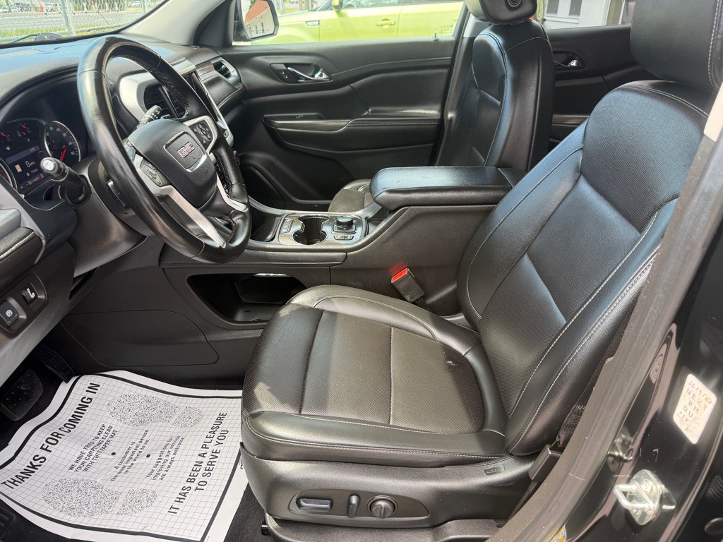 2023 GMC Acadia Image 11