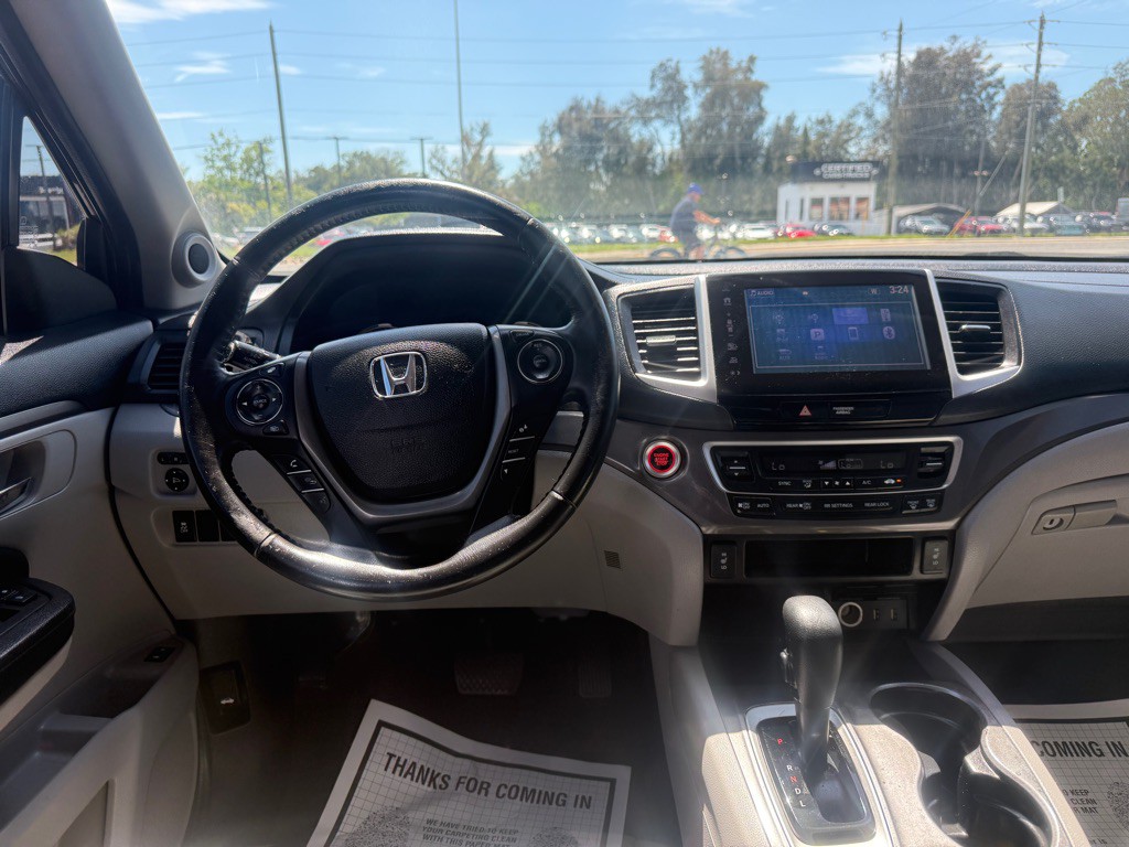 2017 Honda Pilot Image 10
