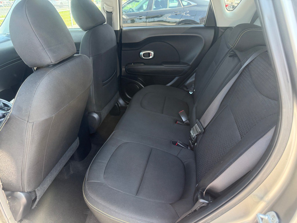 2015 Kia Soul Image 12