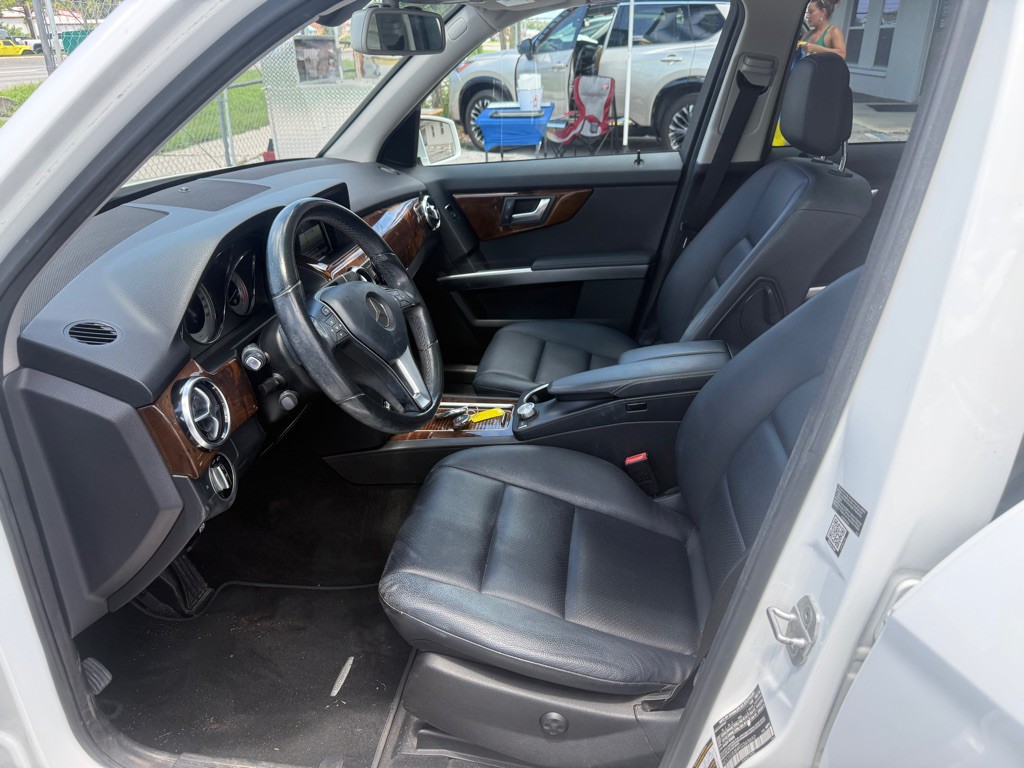 2015 Mercedes-Benz GLK-Class Image 11