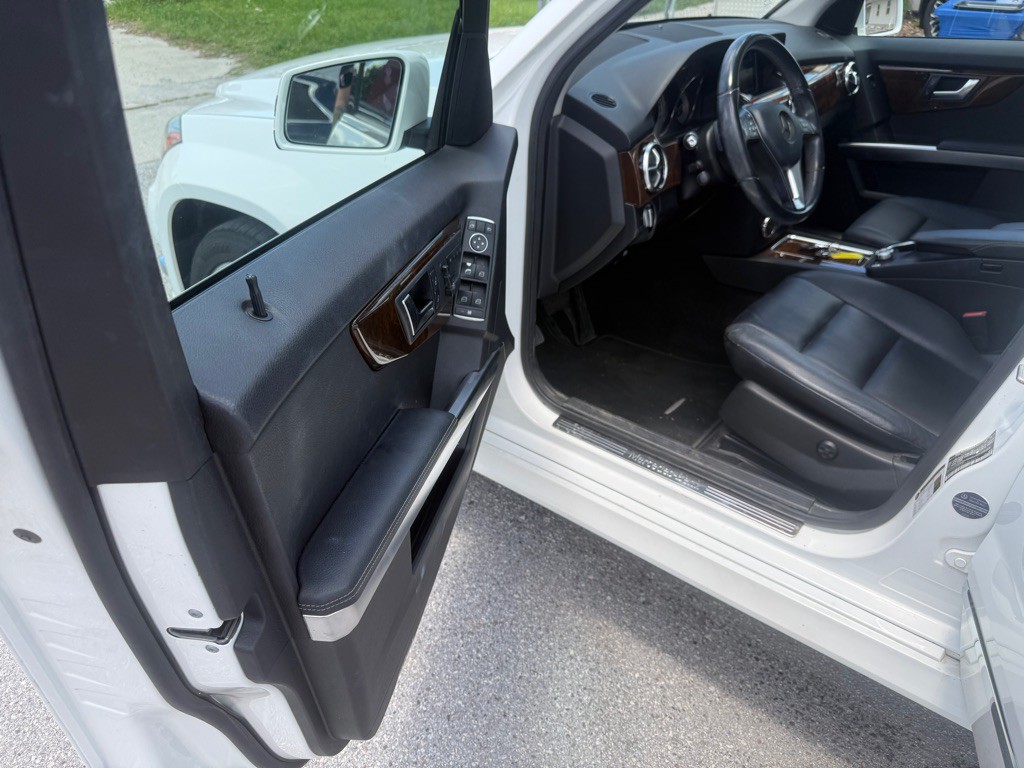 2015 Mercedes-Benz GLK-Class Image 12