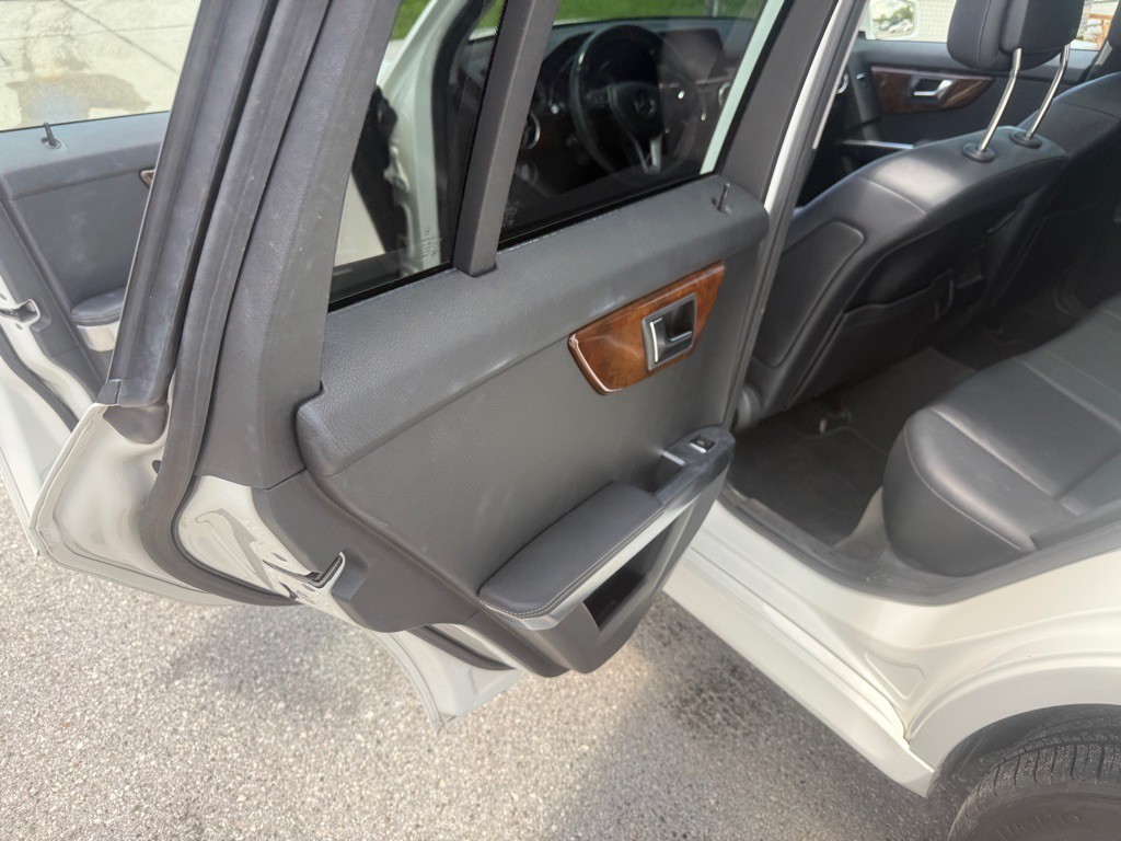 2015 Mercedes-Benz GLK-Class Image 14