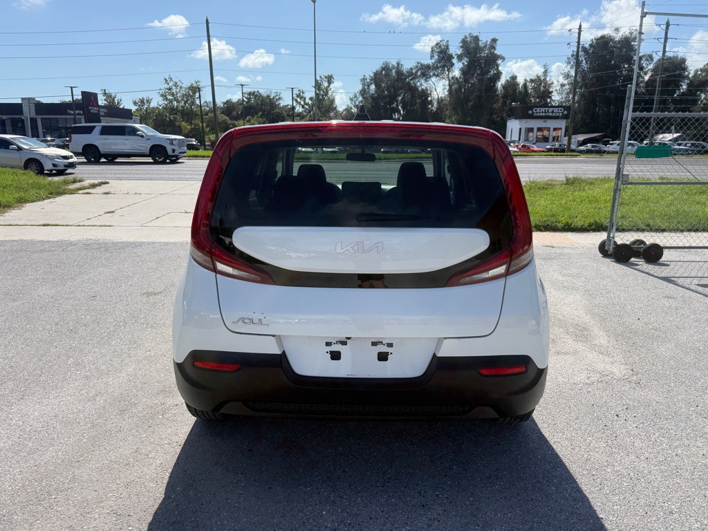2022 Kia Soul Image 5