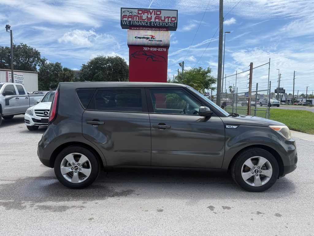 2018 Kia Soul Image 2