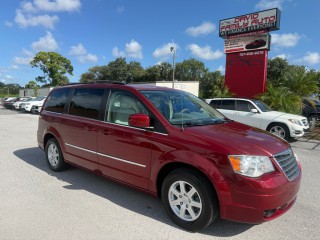 Image for 2010 Chrysler Town & Country Touring ID: 7597876
