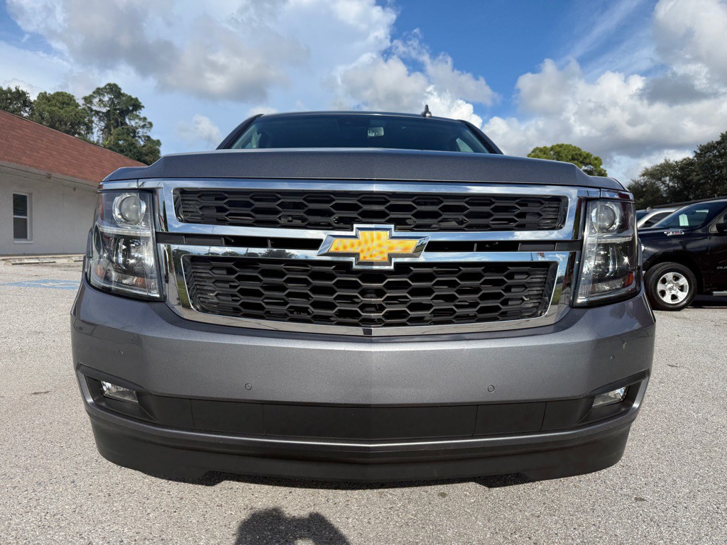 2019 Chevrolet Suburban Image 9